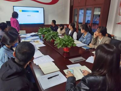 吳堡縣普查中心召開人口變動情況抽樣調(diào)查工作業(yè)務(wù)培訓(xùn)會